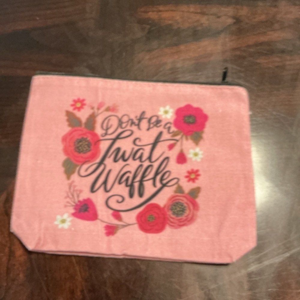 Floral Pink Pouch - Picture 2 of 2